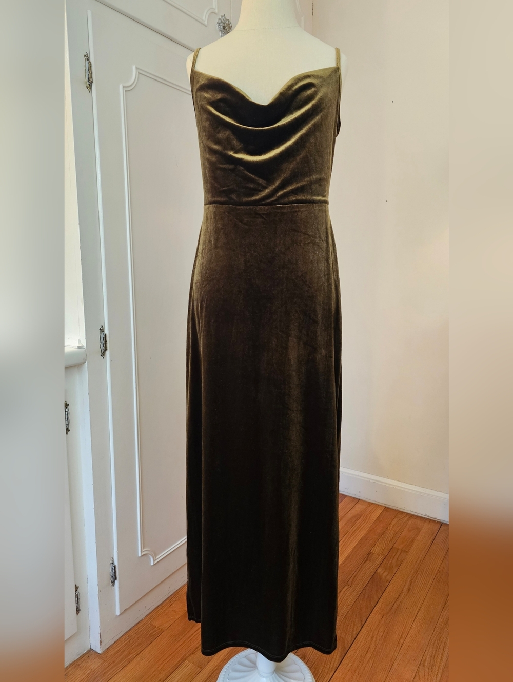 Taylor Velvet Cowl Neck Midi Maxi Cocktail Y2k Dress in Olive Green Size 6
